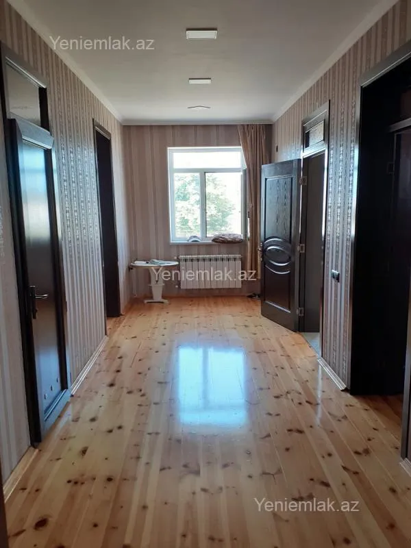 Satılır 2 otaqlı həyət evi 220 m²