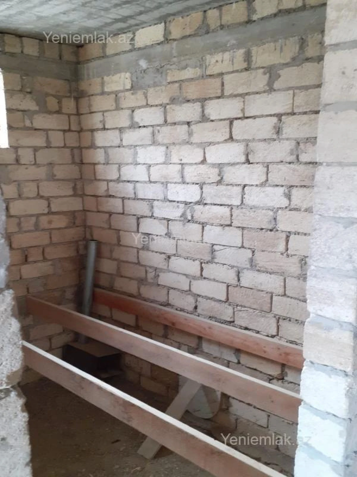 Satılır 2 otaqlı həyət evi 220 m²