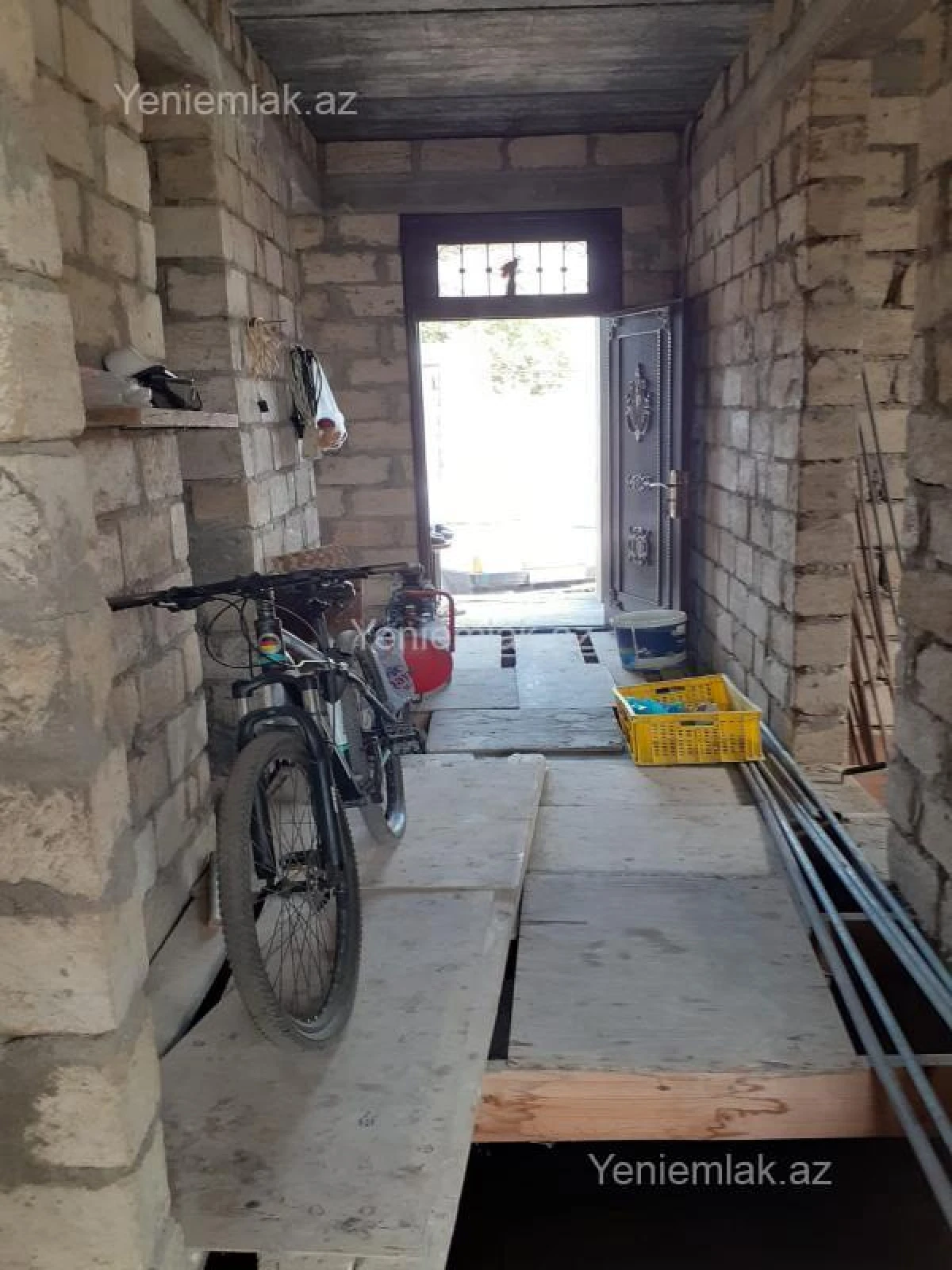 Satılır 2 otaqlı həyət evi 220 m²