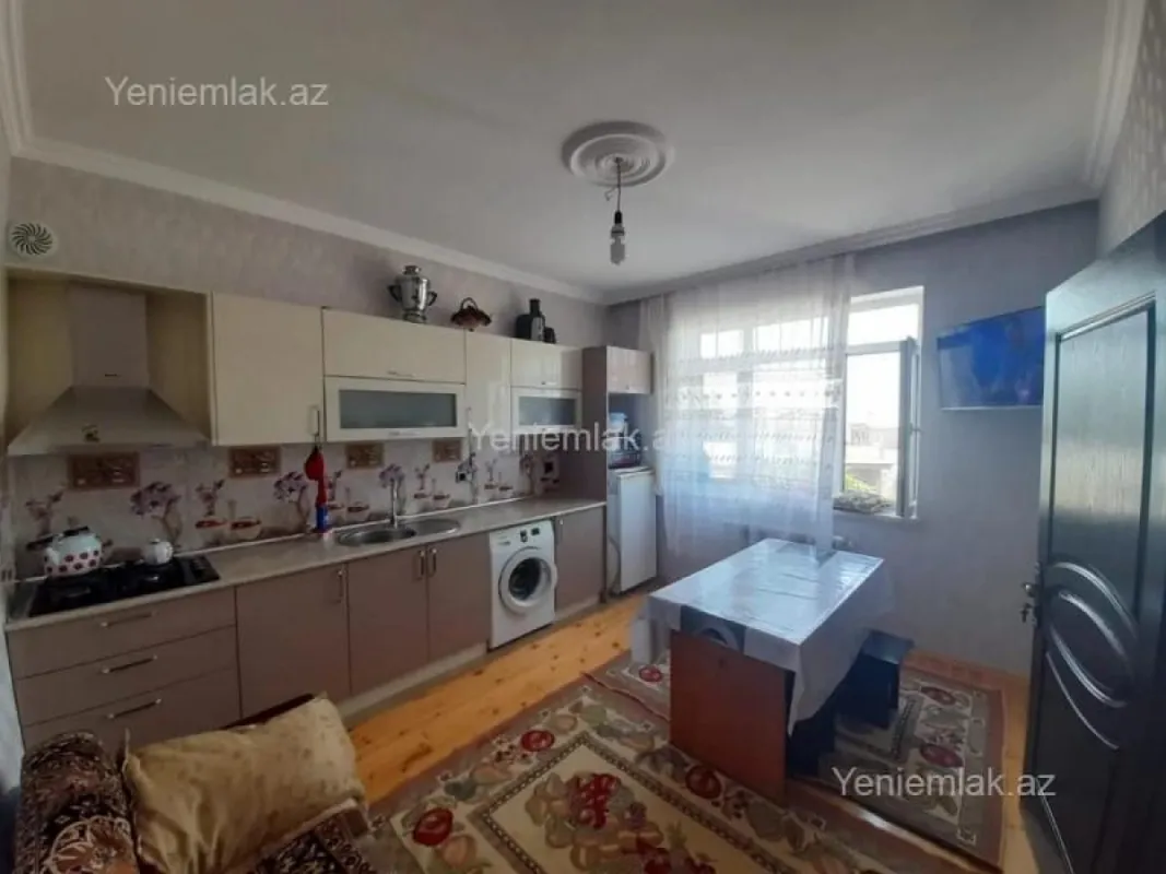 Satılır 2 otaqlı həyət evi 220 m²