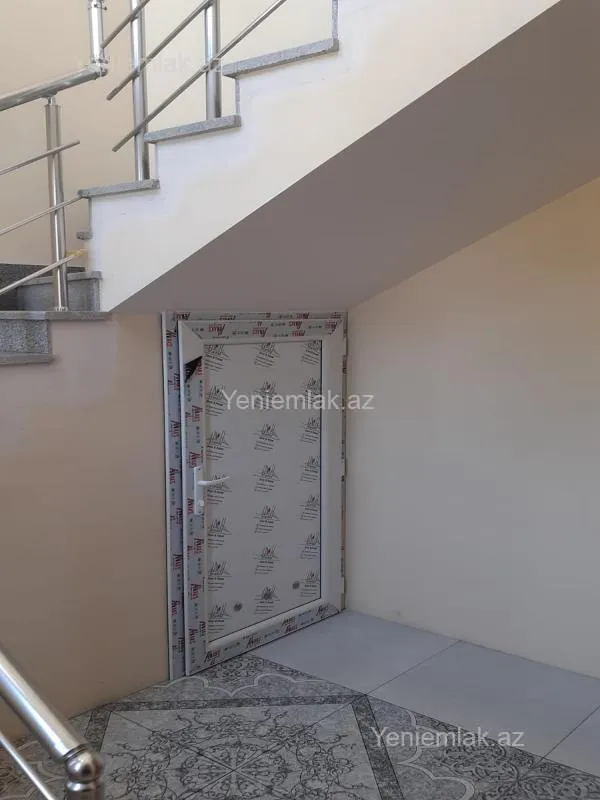 Satılır 2 otaqlı həyət evi 220 m²