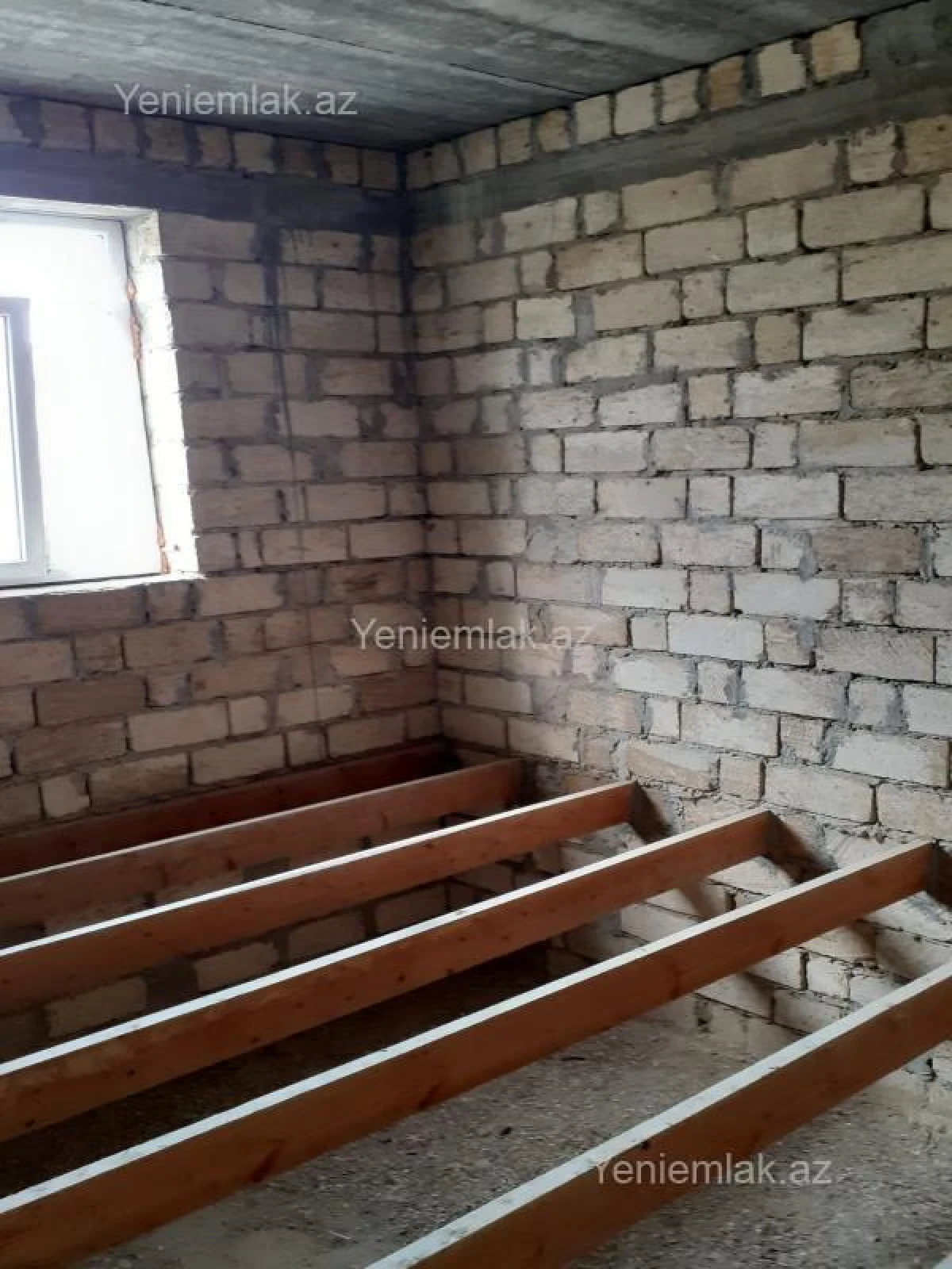 Satılır 2 otaqlı həyət evi 220 m²