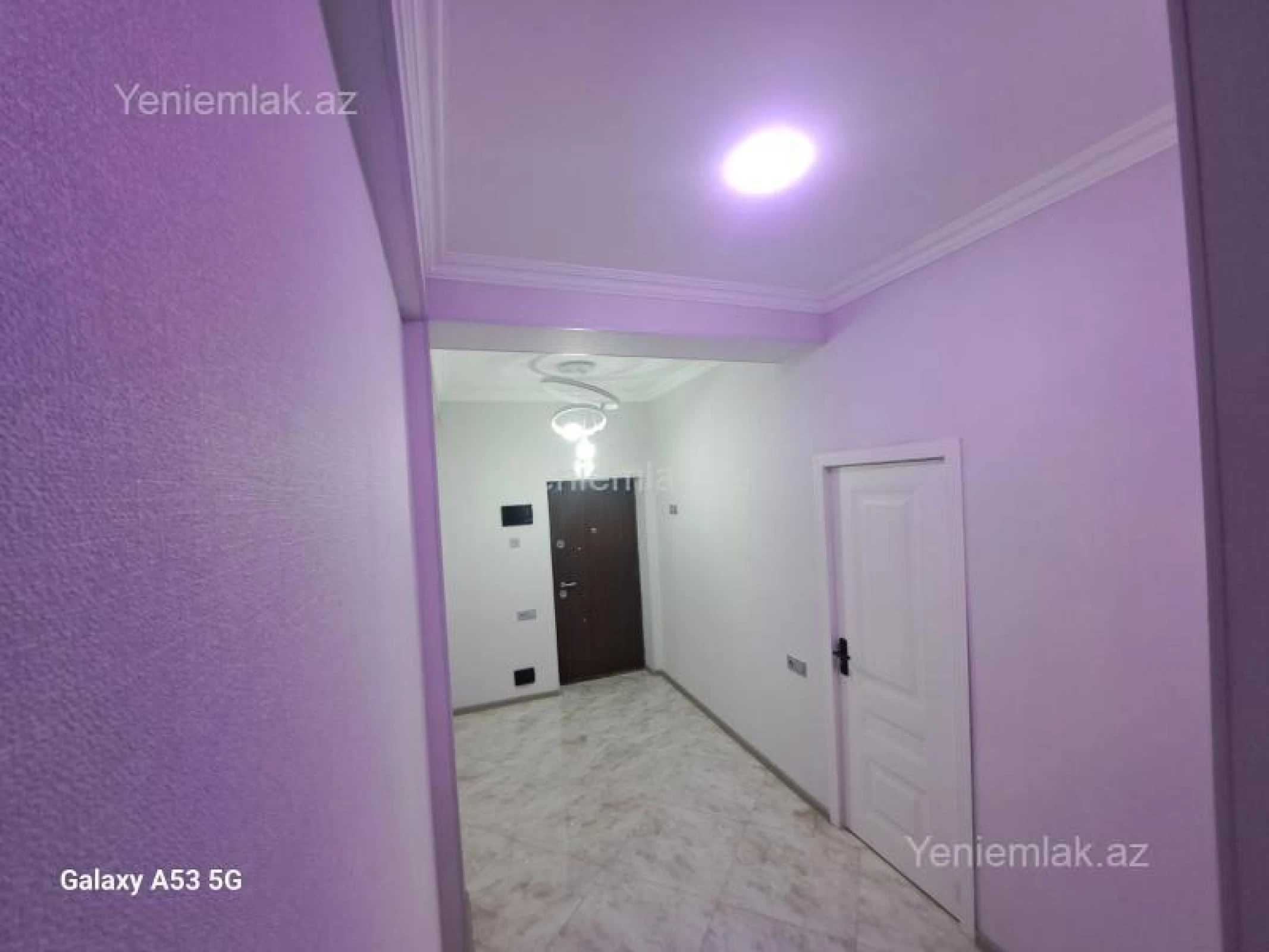 Satılır 2 otaqlı yeni tikili 61 m²