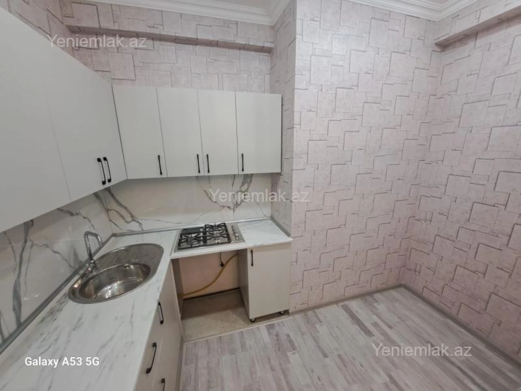 Satılır 2 otaqlı yeni tikili 61 m²