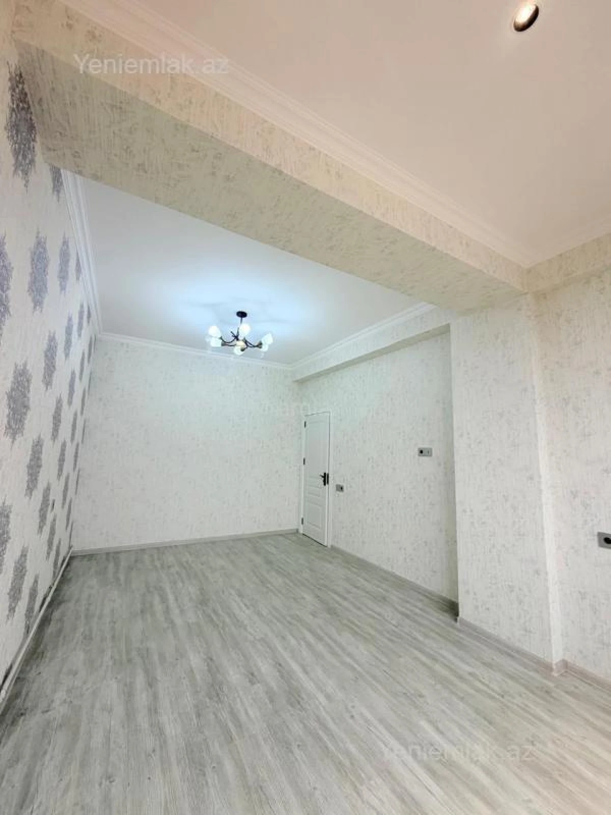 Satılır 2 otaqlı yeni tikili 61 m²