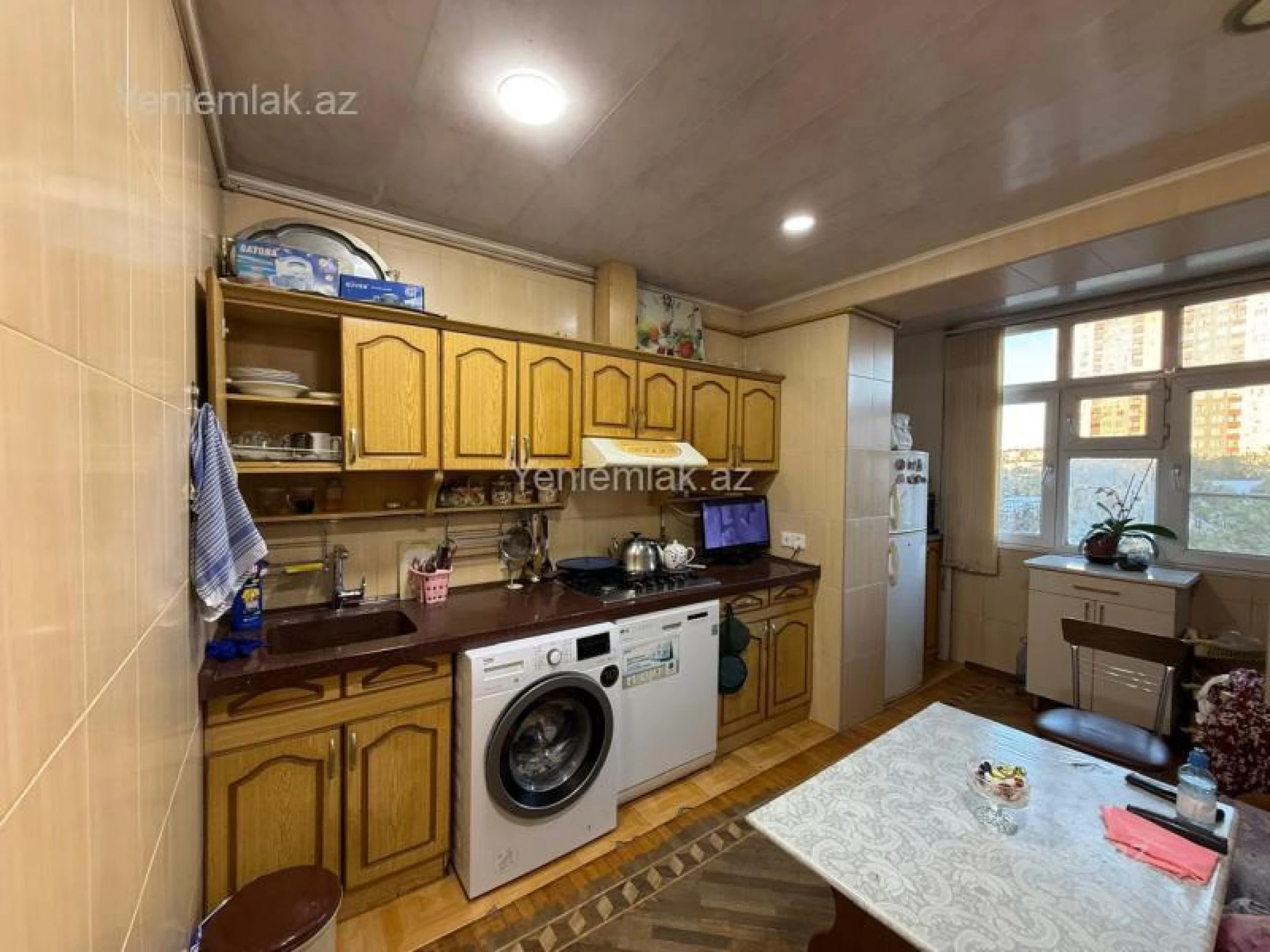 Satılır 3 otaqlı köhnə tikili 80 m²