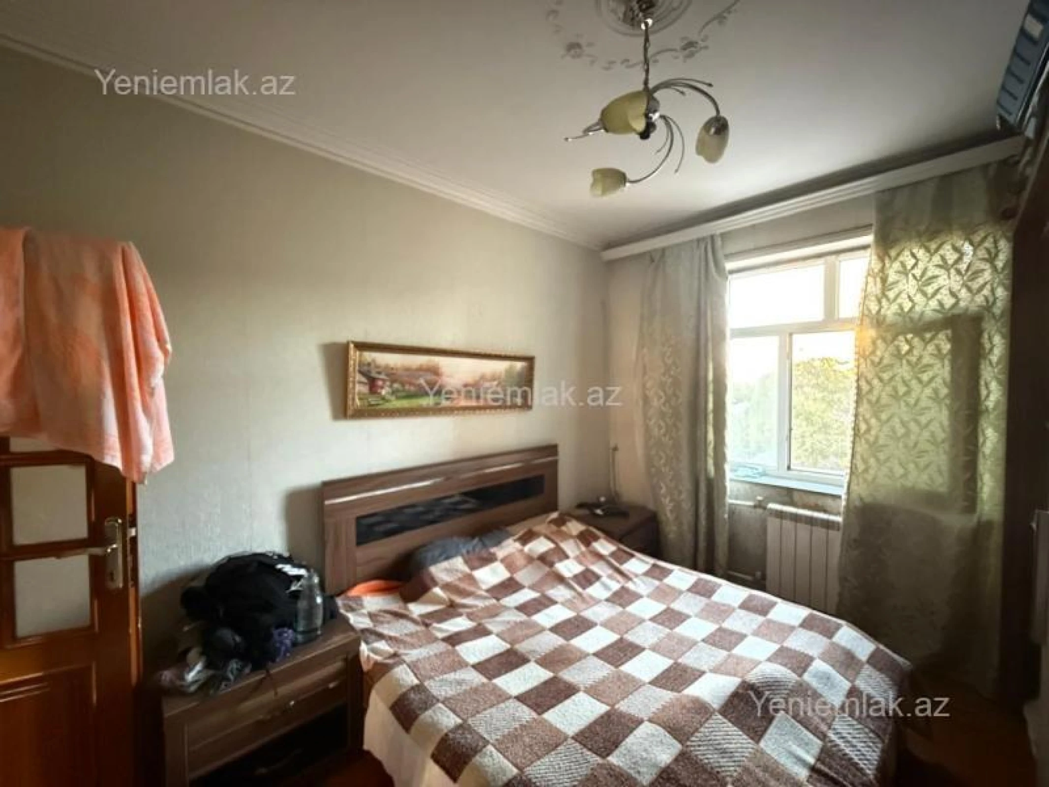 Satılır 3 otaqlı köhnə tikili 80 m²