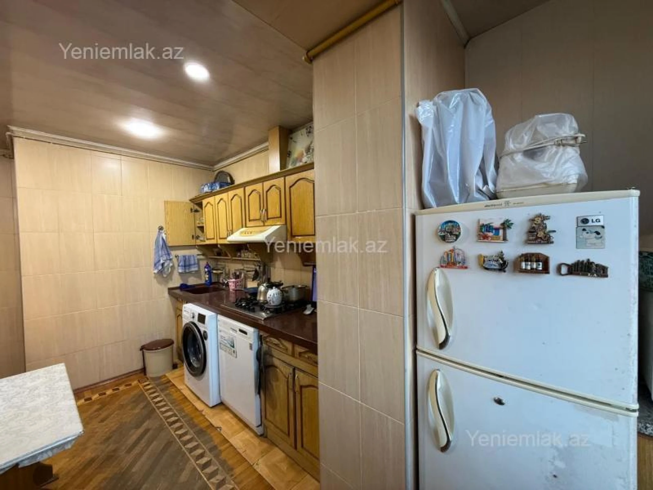 Satılır 3 otaqlı köhnə tikili 80 m²