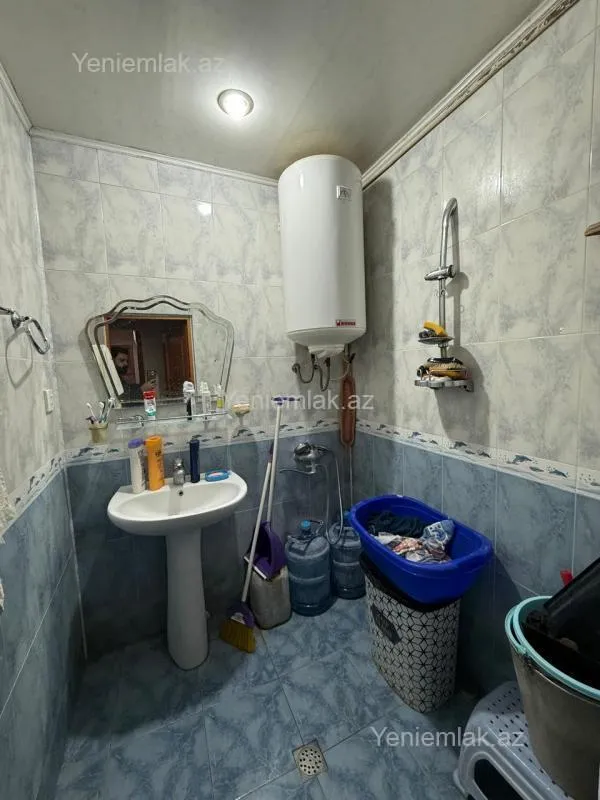 Satılır 3 otaqlı köhnə tikili 80 m²