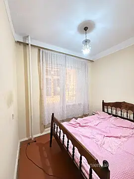 Satılır 1 otaqlı köhnə tikili 40 m²