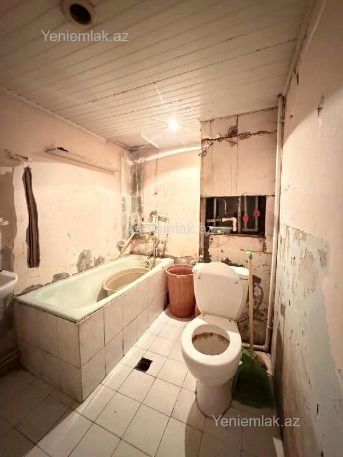 Satılır 1 otaqlı köhnə tikili 40 m²