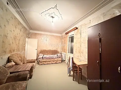 Satılır 1 otaqlı köhnə tikili 40 m²