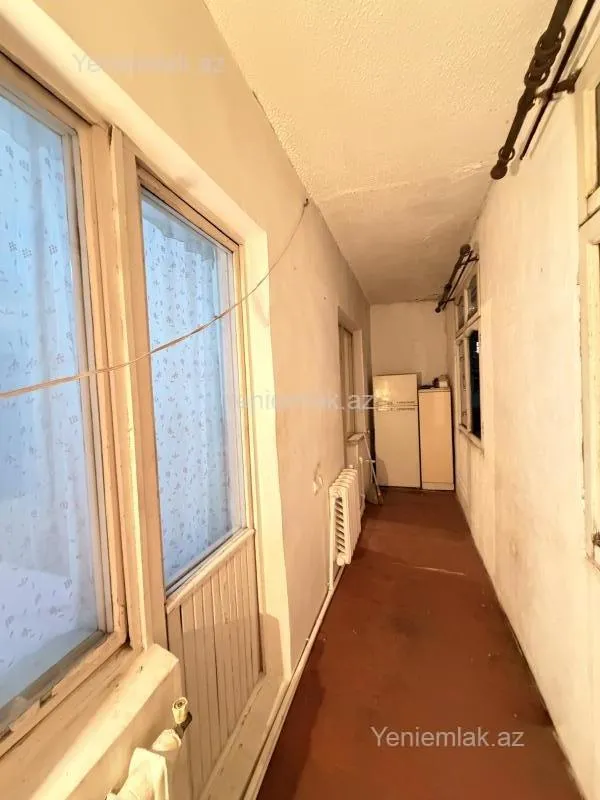 Satılır 1 otaqlı köhnə tikili 40 m²