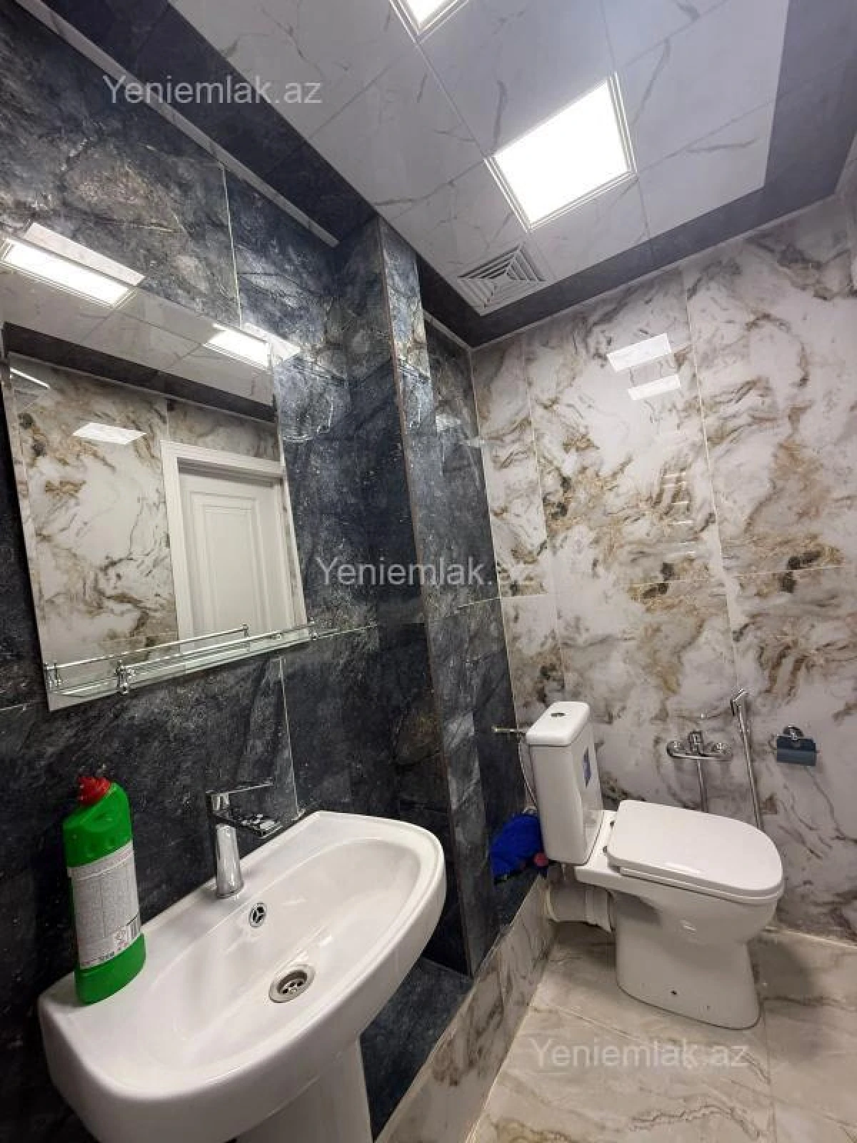 Satılır 3 otaqlı köhnə tikili 80 m²