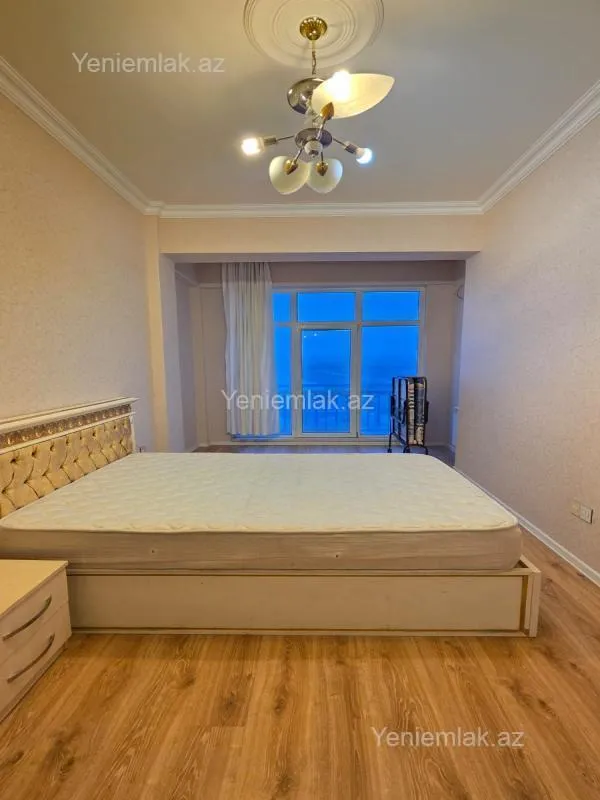 Satılır 2 otaqlı yeni tikili 78 m²