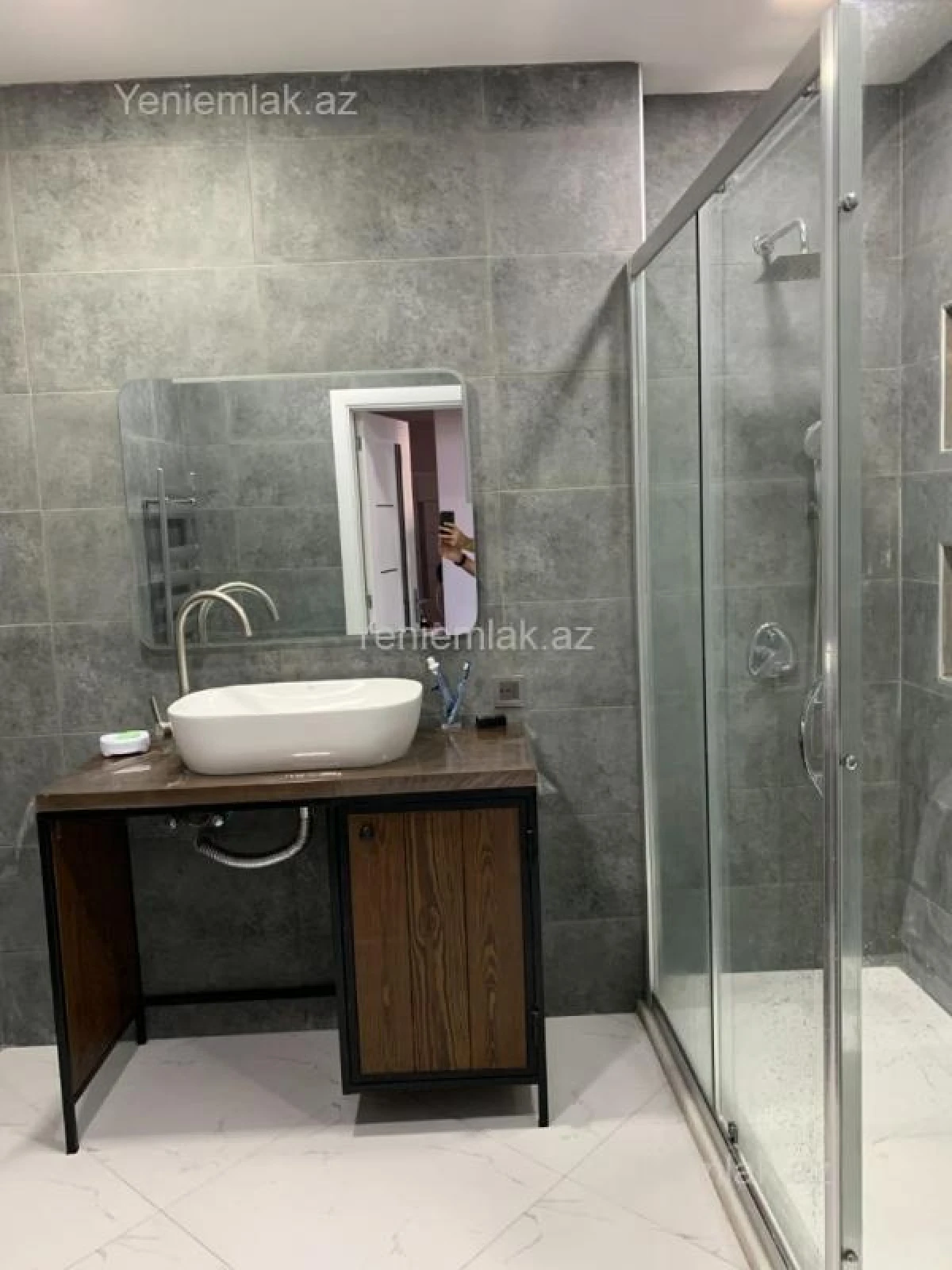 Satılır 2 otaqlı yeni tikili 85 m²