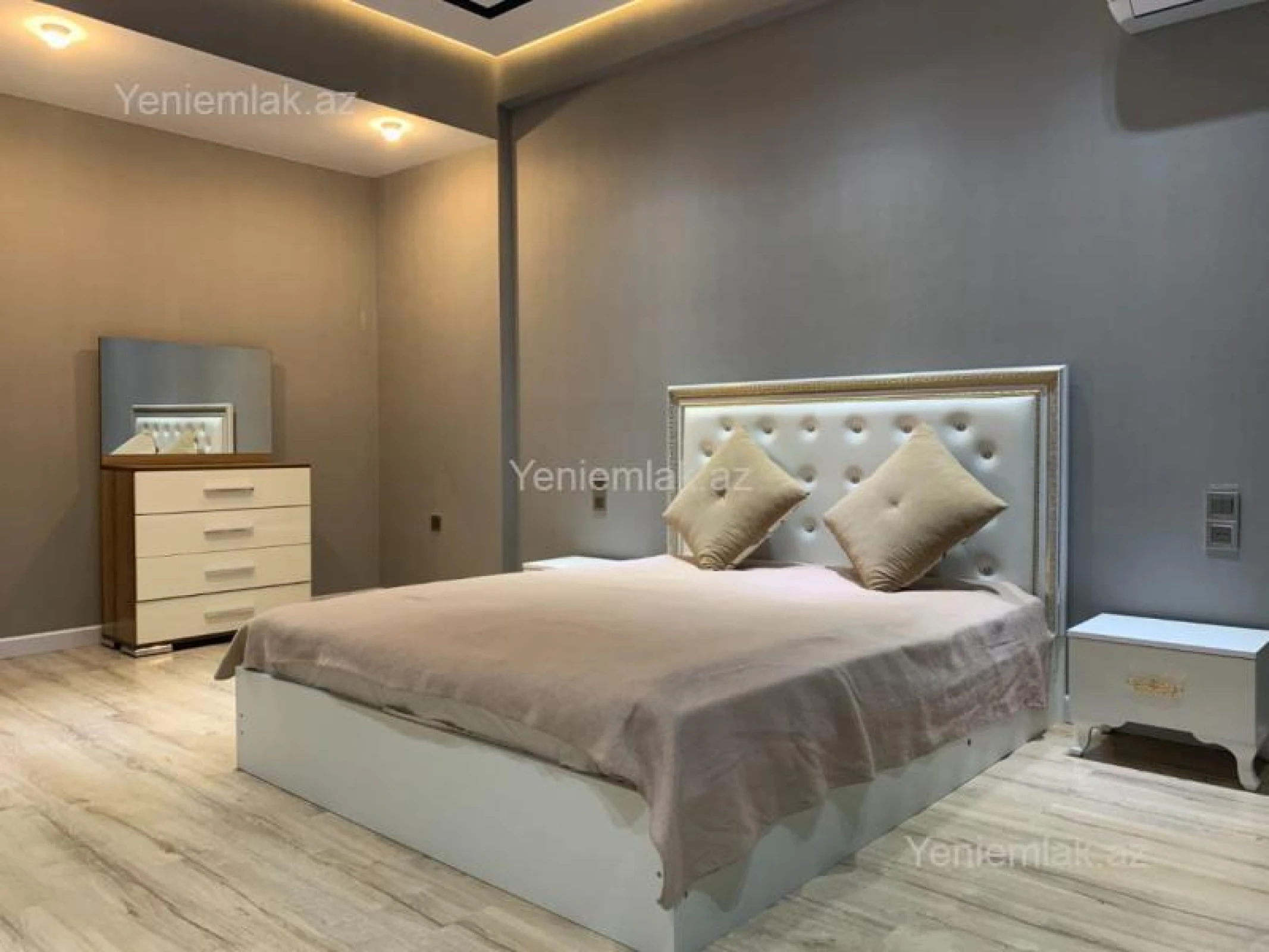 Satılır 2 otaqlı yeni tikili 85 m²