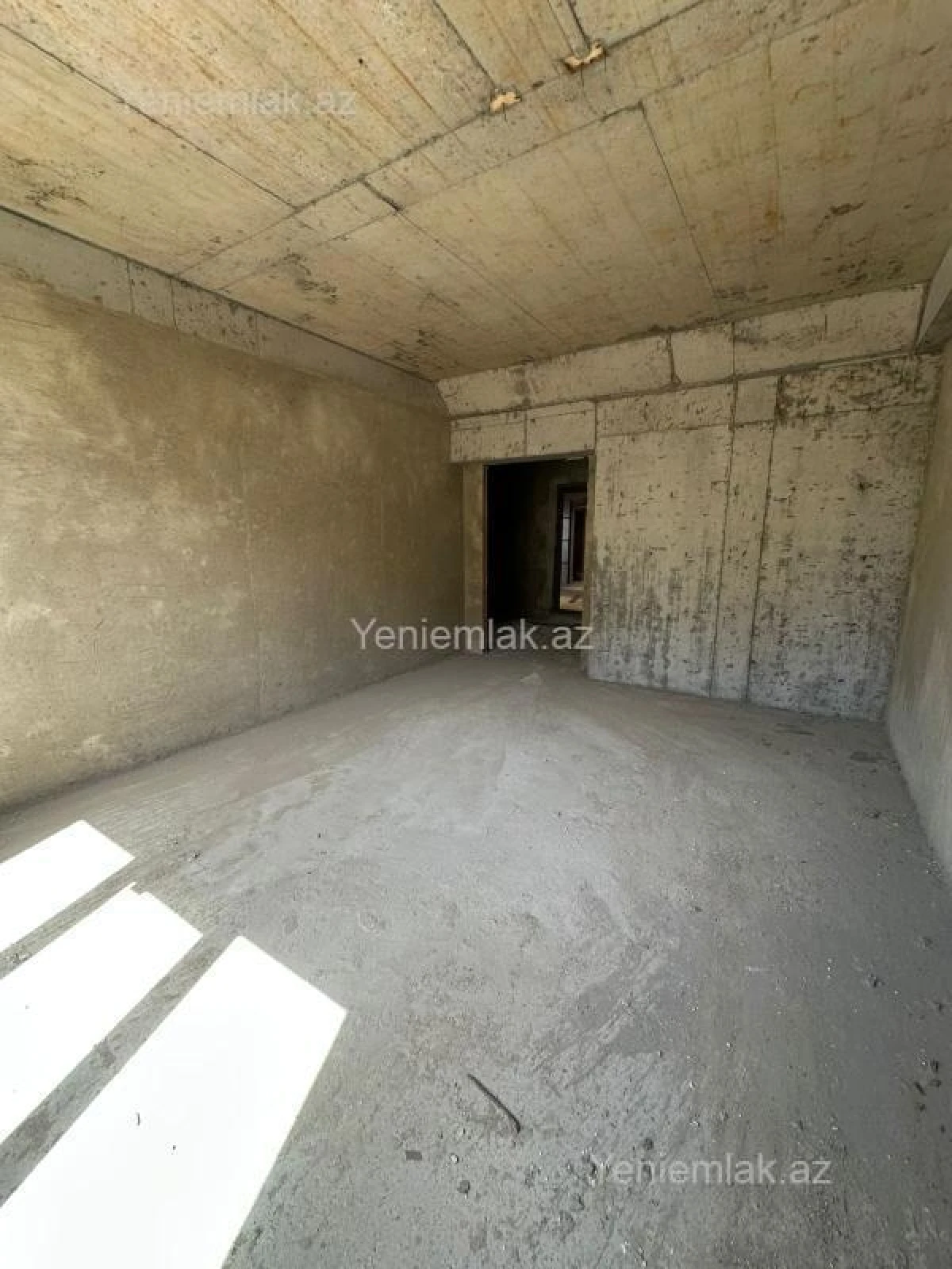 Satılır 1 otaqlı yeni tikili 76 m²