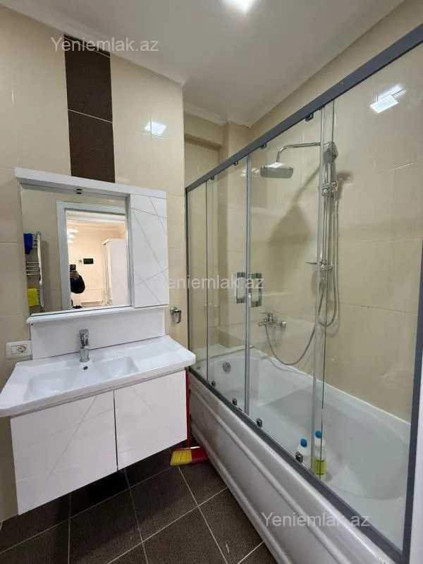 Satılır 3 otaqlı yeni tikili 110 m²