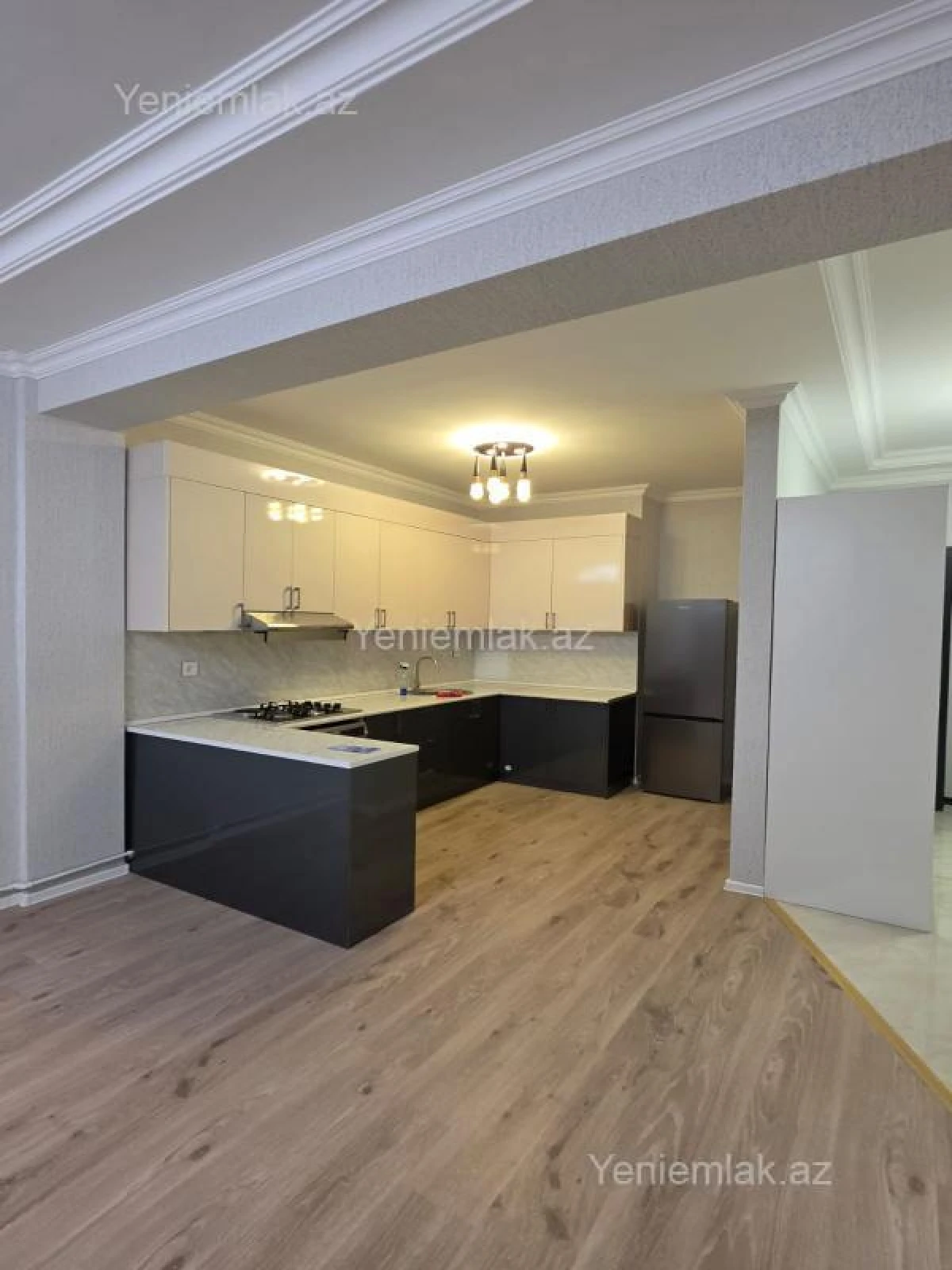 Satılır 2 otaqlı yeni tikili 77 m²