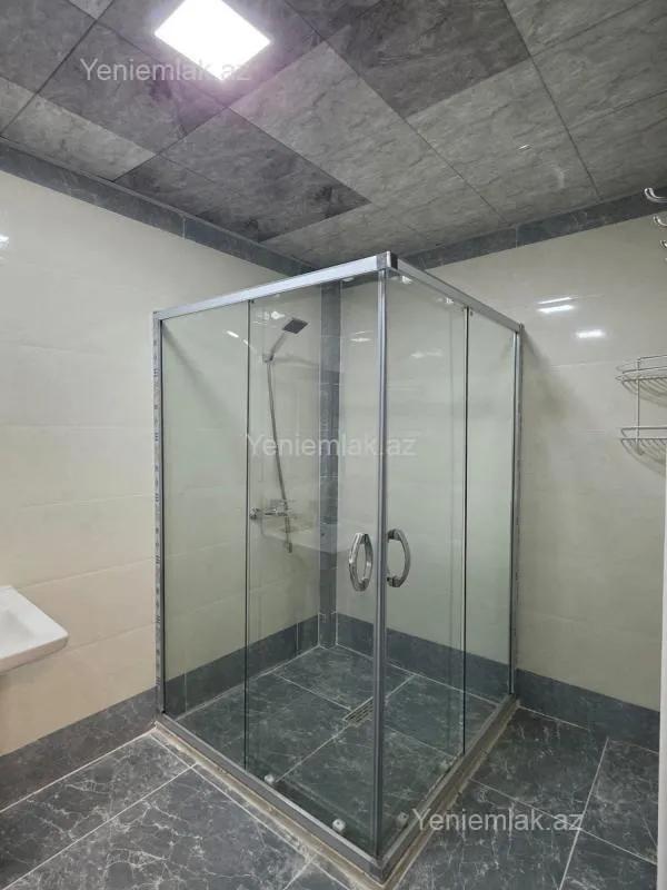 Satılır 2 otaqlı yeni tikili 77 m²