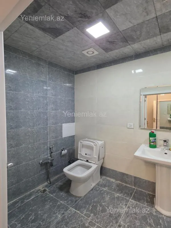 Satılır 2 otaqlı yeni tikili 77 m²