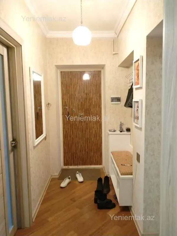 Satılır 3 otaqlı köhnə tikili 80 m²