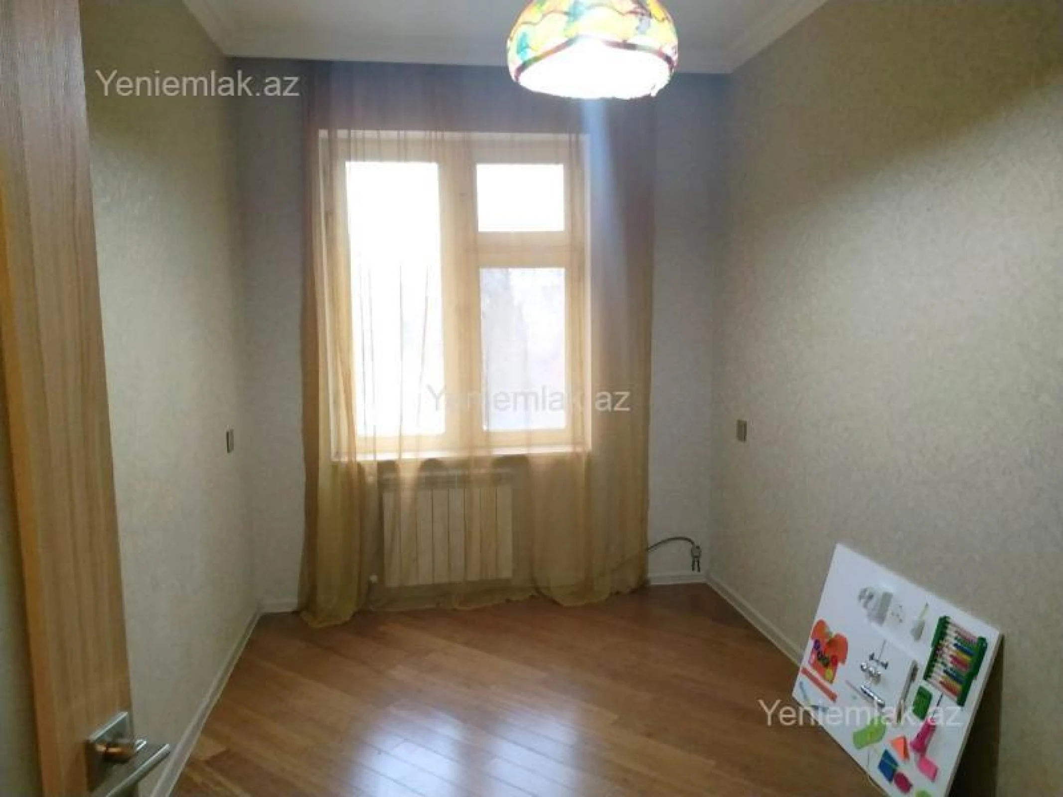 Satılır 3 otaqlı köhnə tikili 80 m²