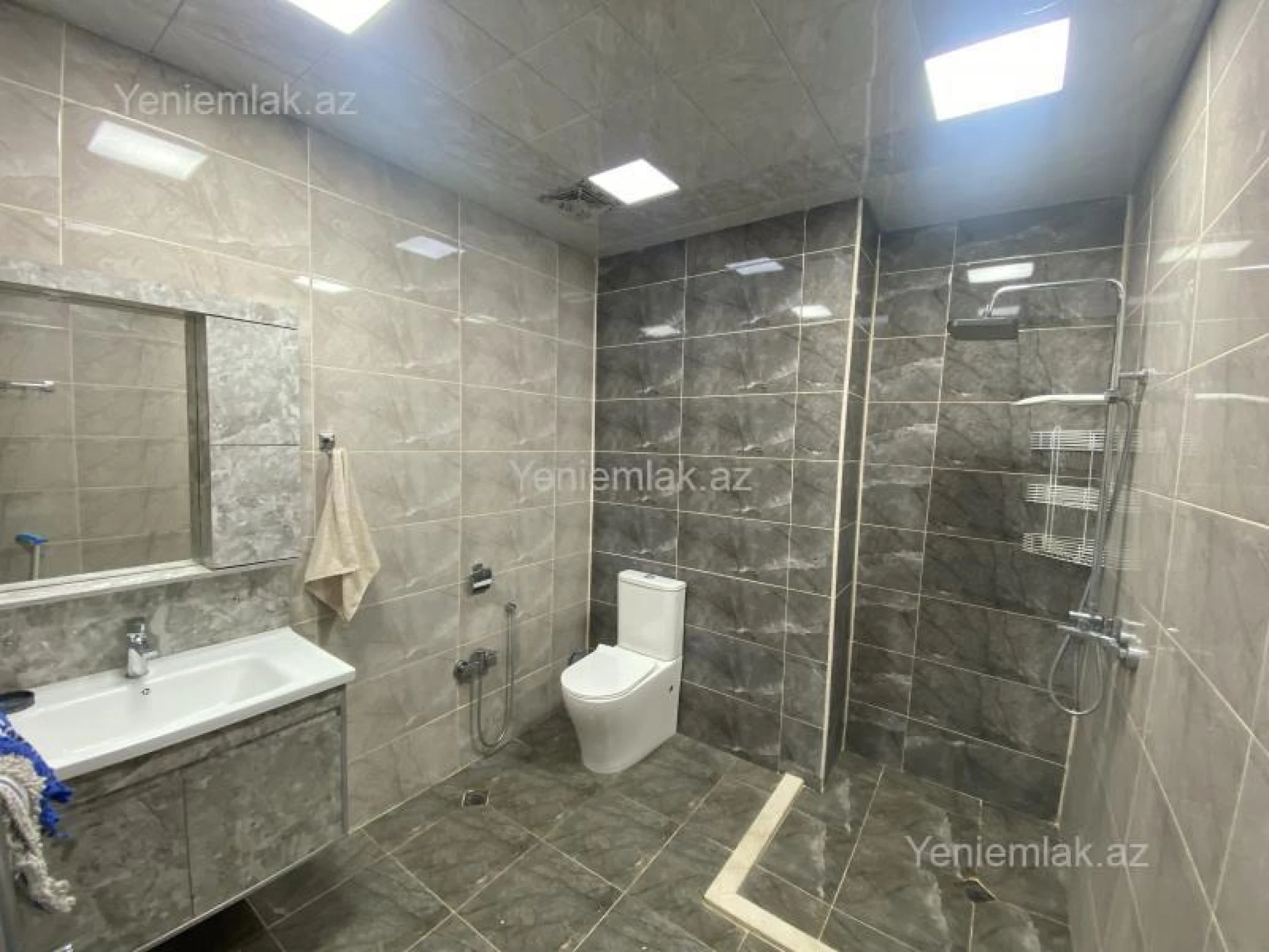 Satılır 3 otaqlı yeni tikili 97 m²