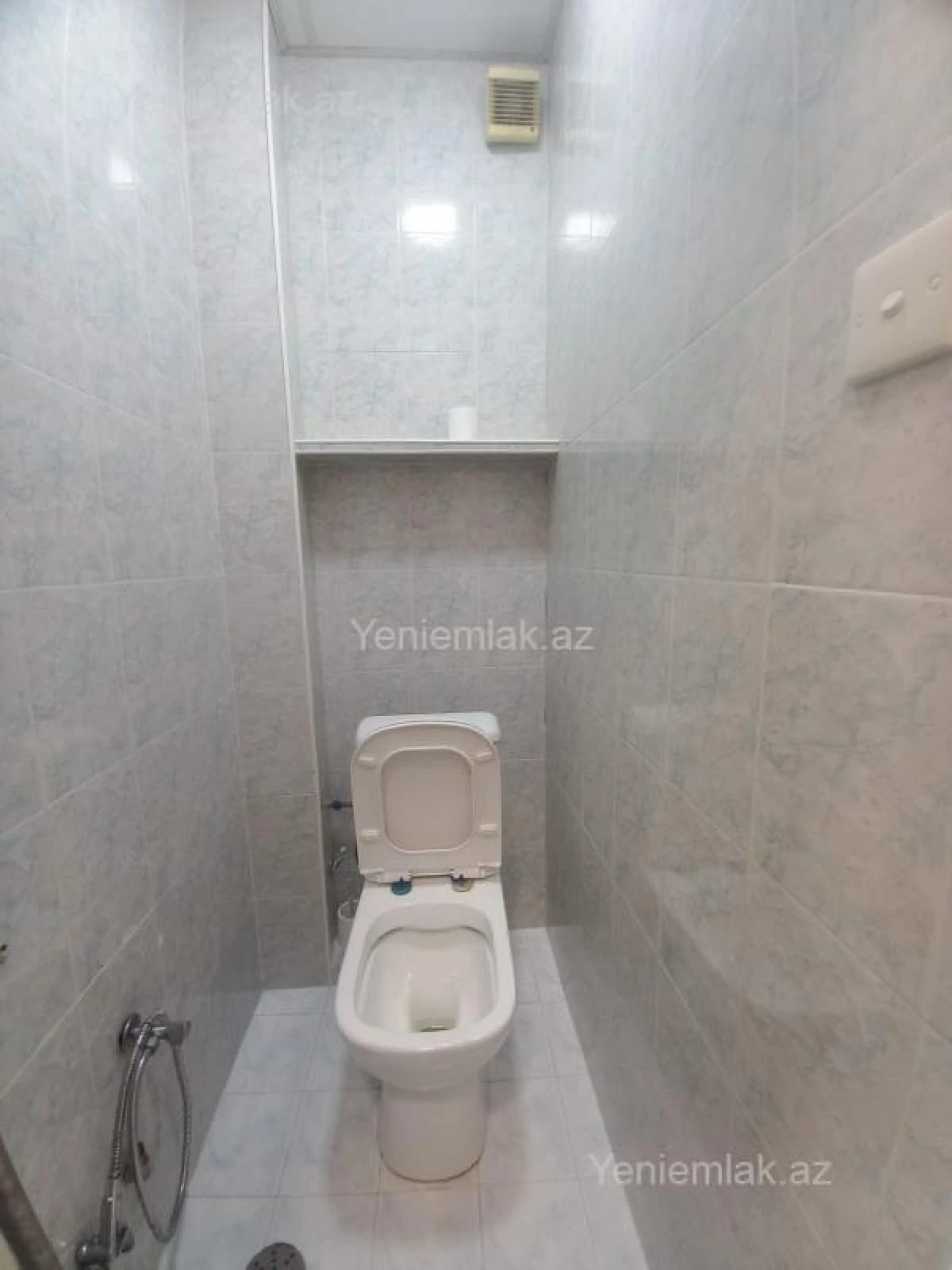 Satılır 3 otaqlı köhnə tikili 68 m²