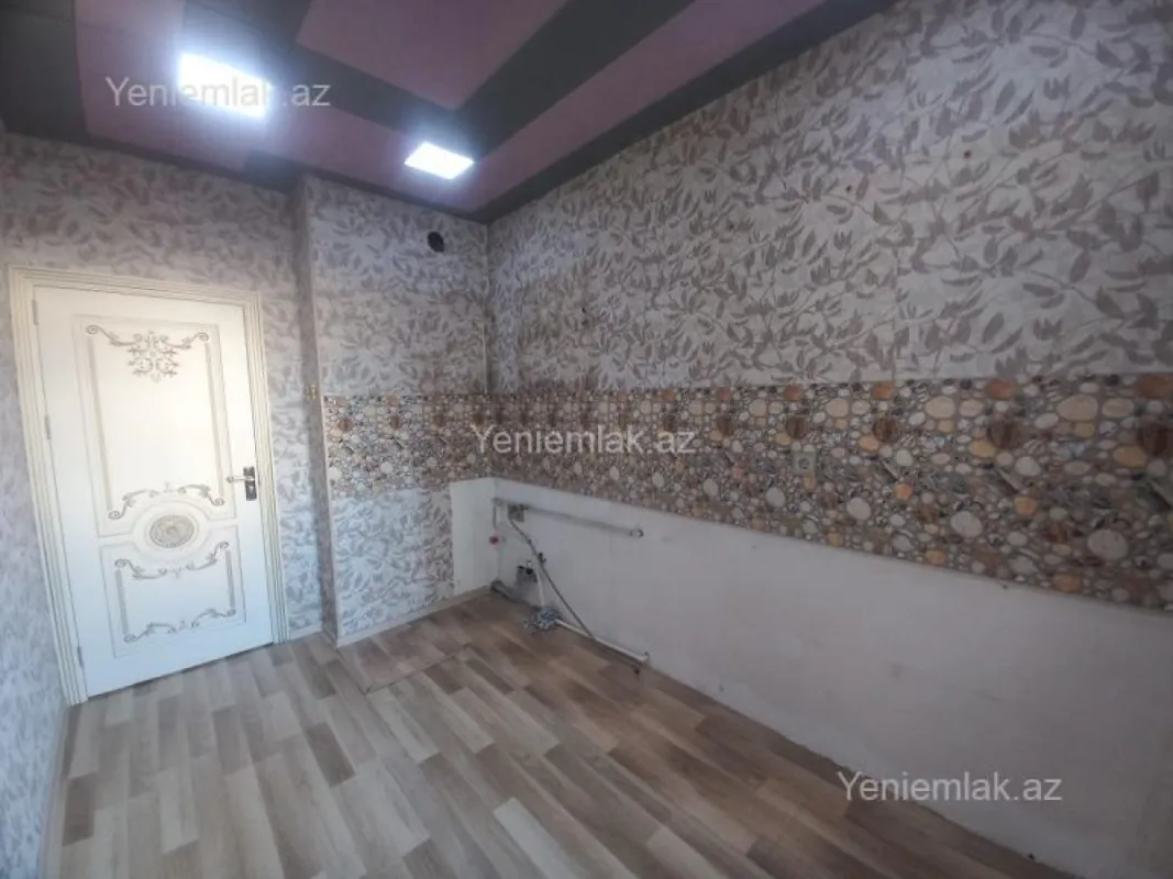 Satılır 3 otaqlı köhnə tikili 68 m²
