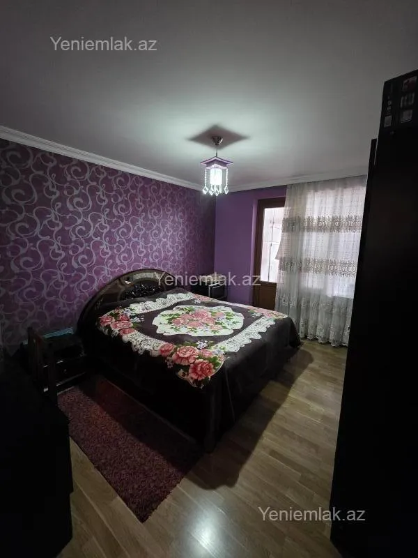 Satılır 3 otaqlı köhnə tikili 70 m²