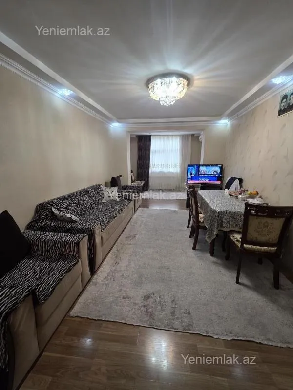 Satılır 3 otaqlı köhnə tikili 70 m²