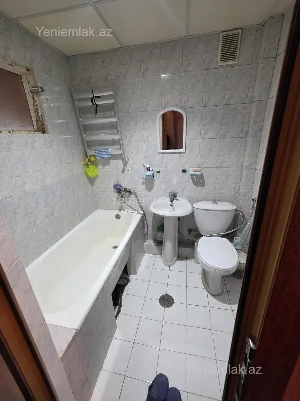 Satılır 3 otaqlı köhnə tikili 70 m²