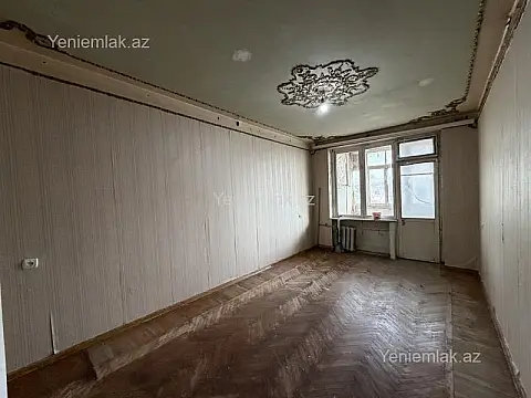 Satılır 3 otaqlı köhnə tikili 90 m²