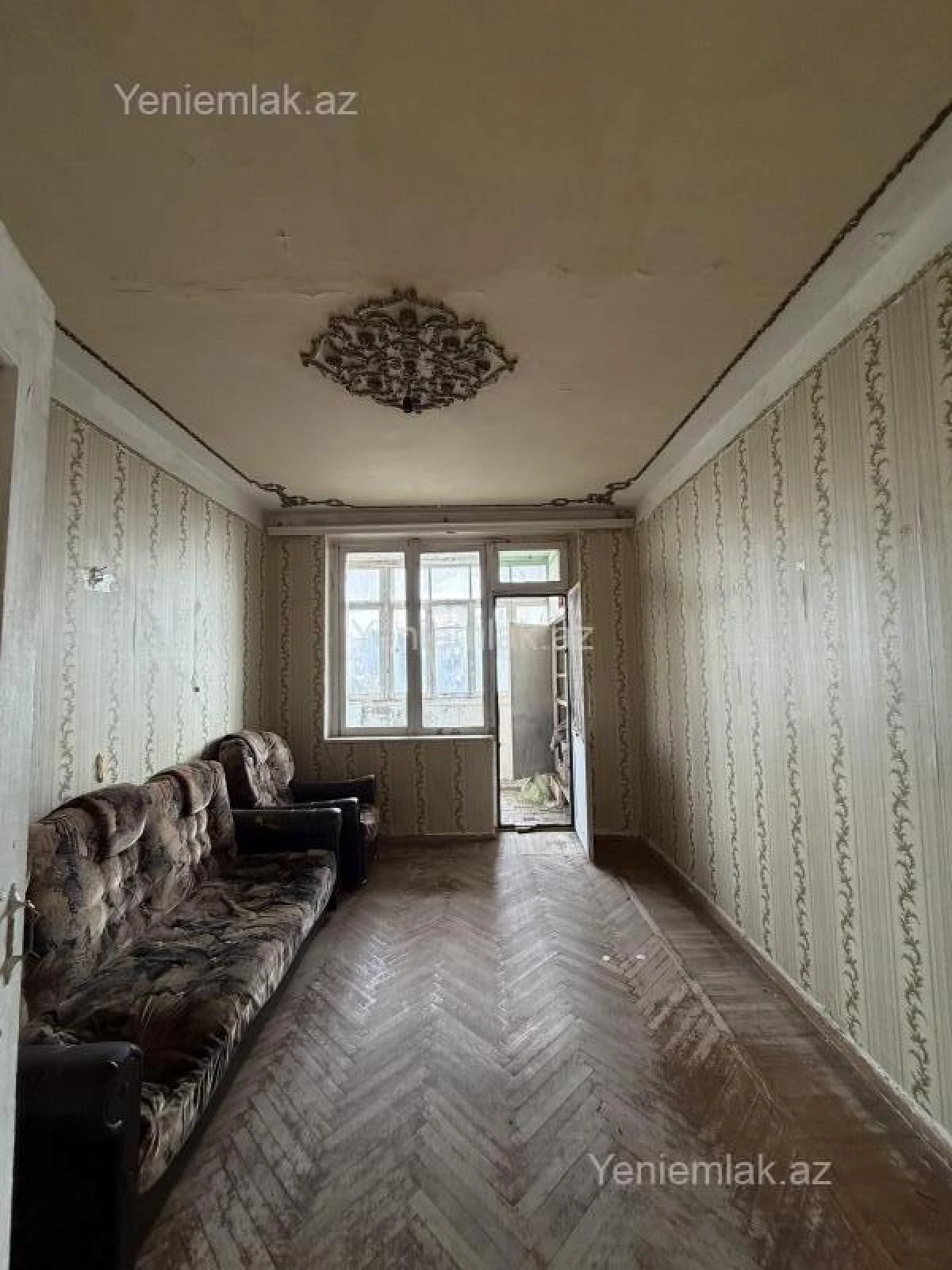 Satılır 3 otaqlı köhnə tikili 90 m²