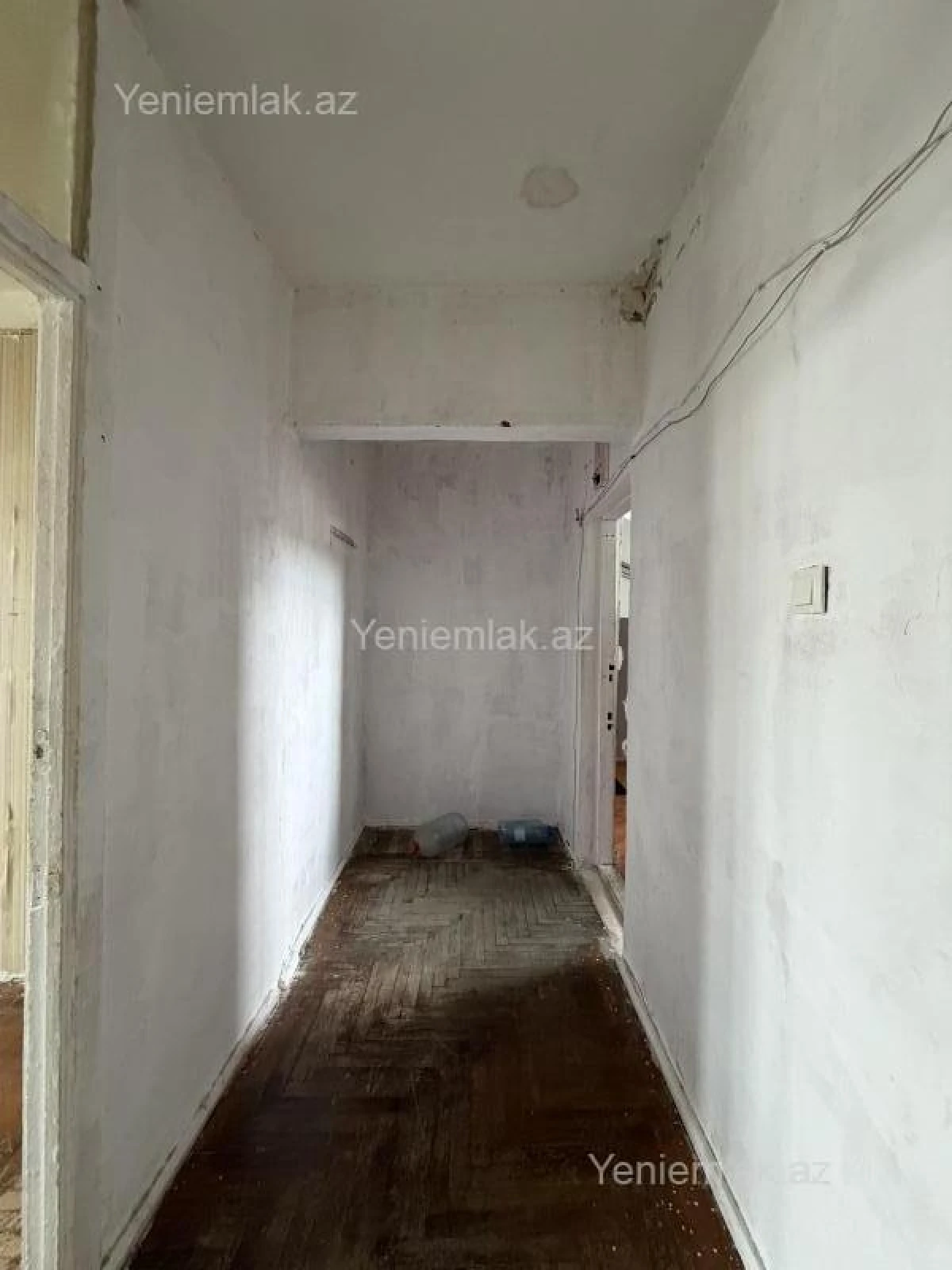 Satılır 3 otaqlı köhnə tikili 90 m²