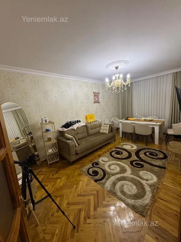 Satılır 3 otaqlı köhnə tikili 85 m²