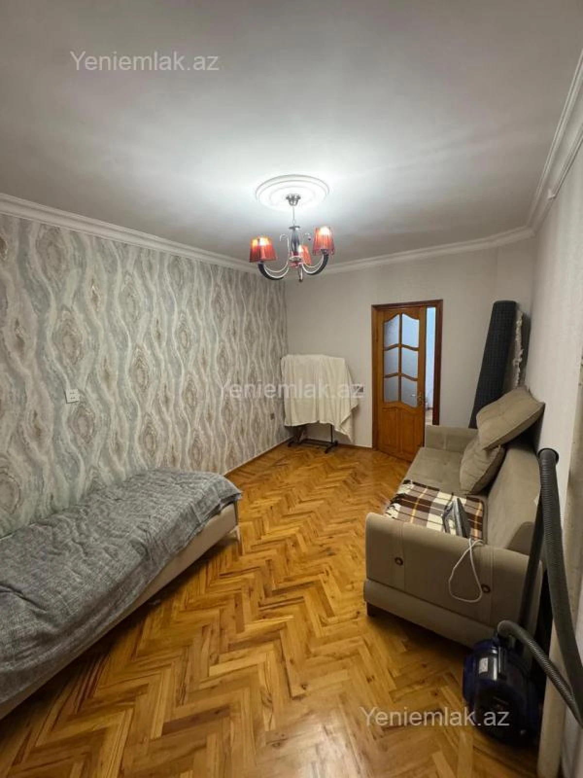Satılır 3 otaqlı köhnə tikili 85 m²