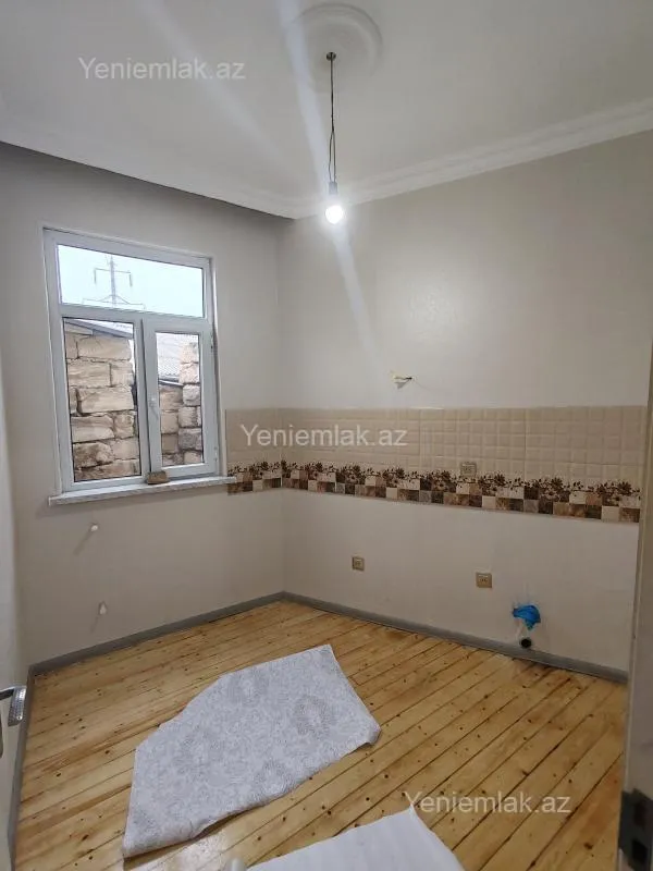 Satılır 1 otaqlı həyət evi 30 m²