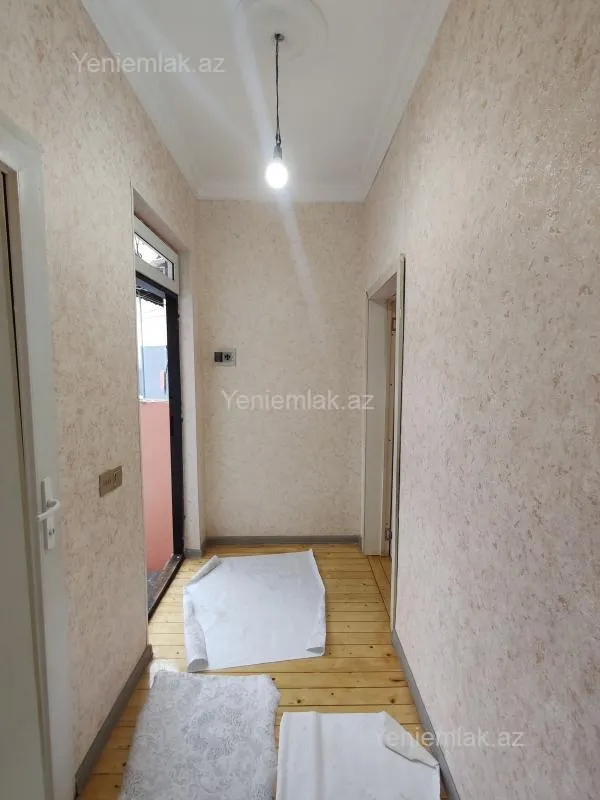 Satılır 1 otaqlı həyət evi 30 m²