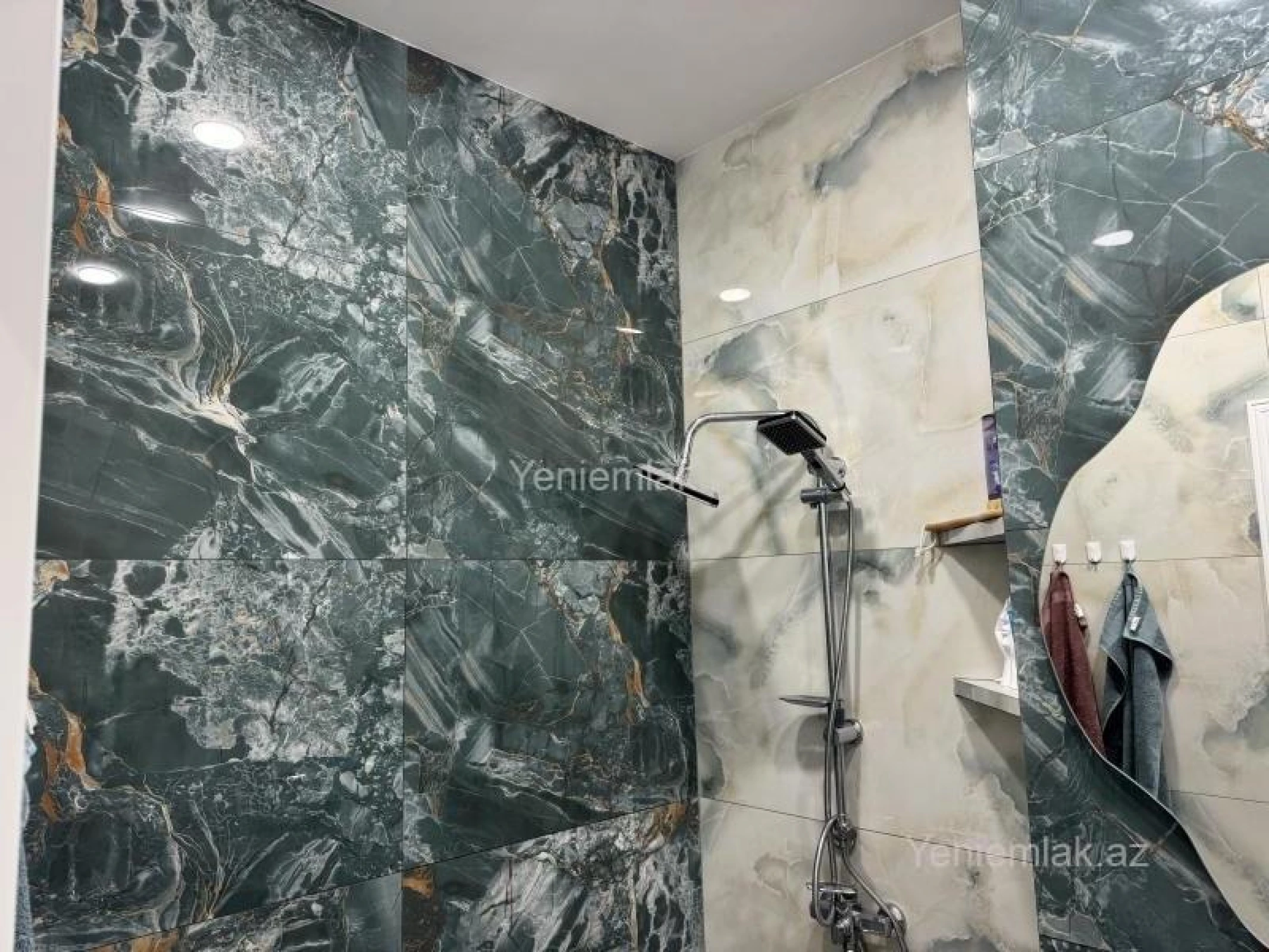 Satılır 2 otaqlı yeni tikili 60 m²