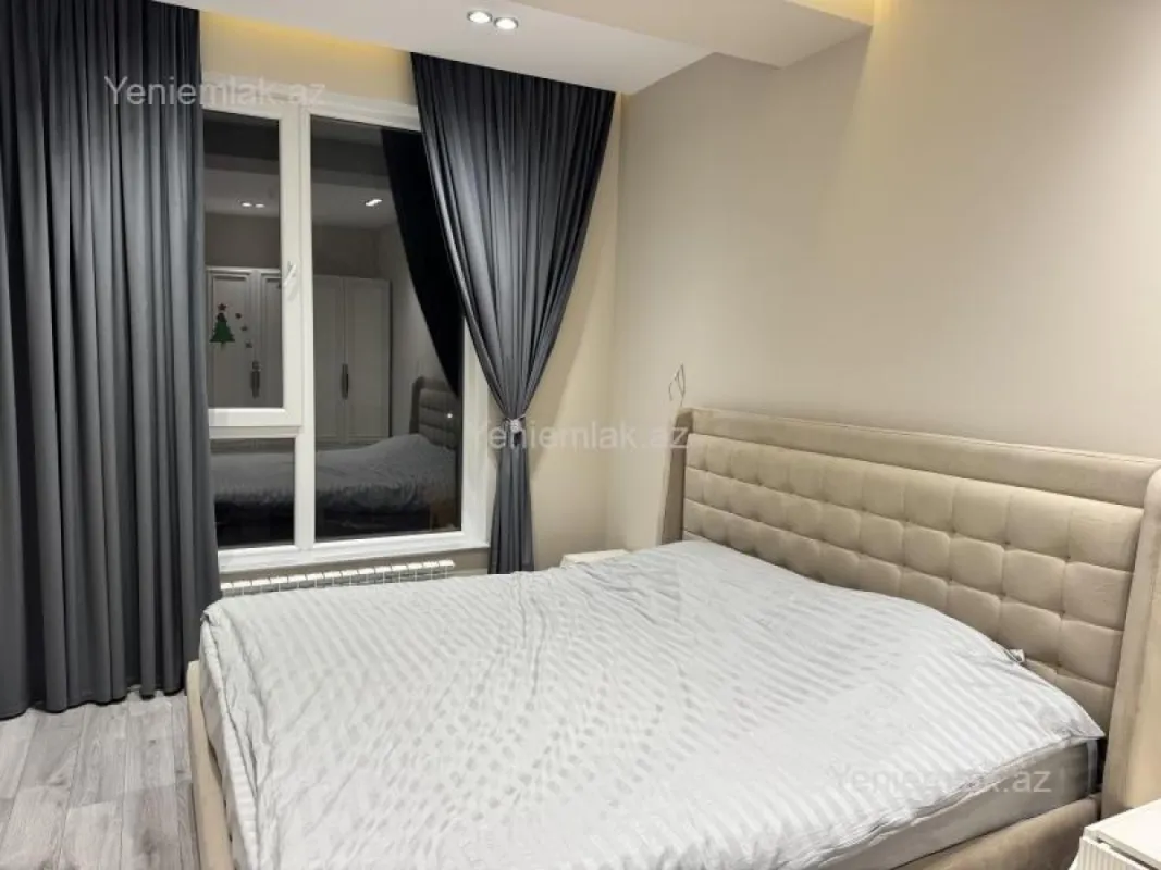 Satılır 2 otaqlı yeni tikili 60 m²