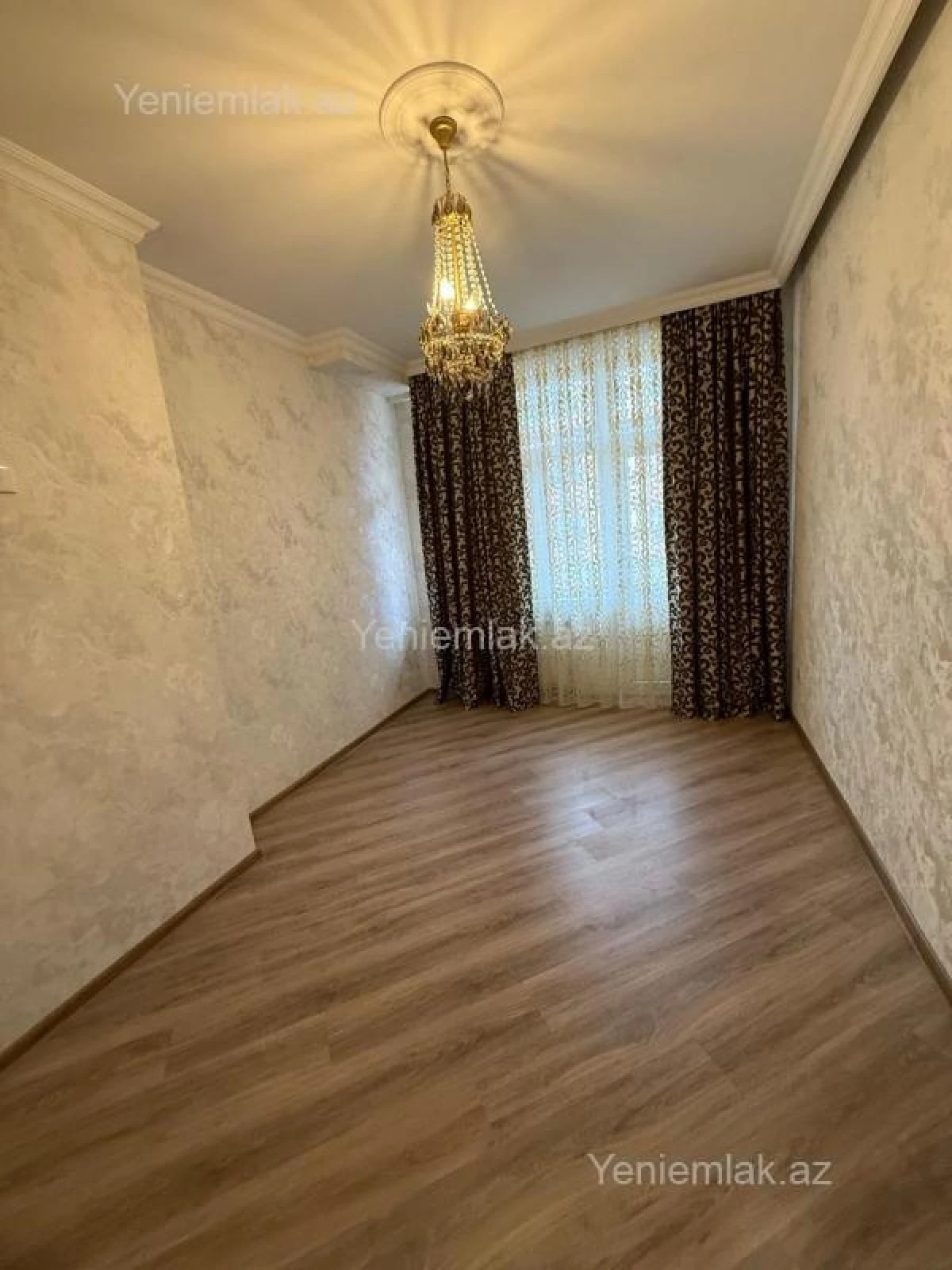 Satılır 2 otaqlı yeni tikili 60 m²