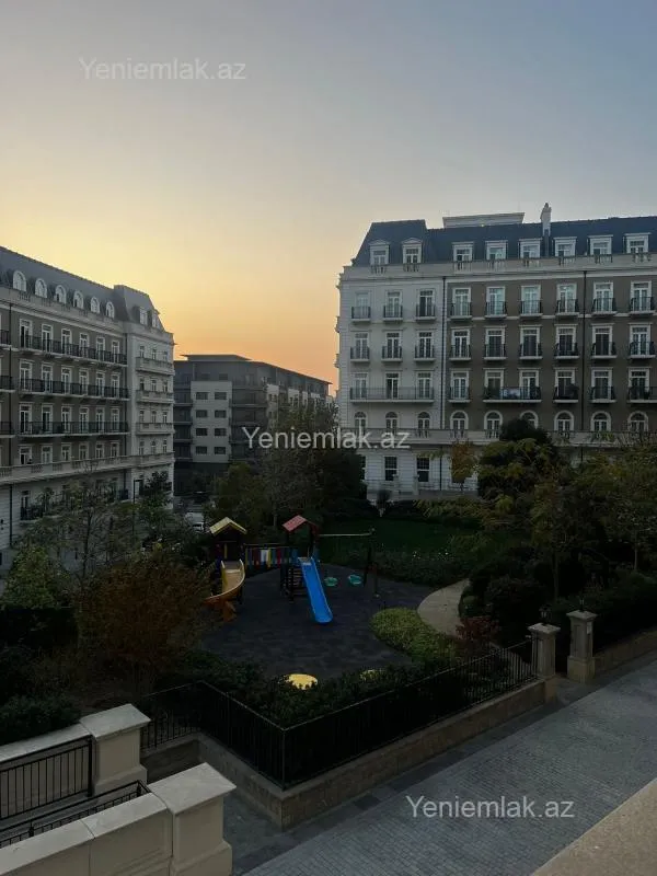 Satılır 3 otaqlı yeni tikili 92.7 m²