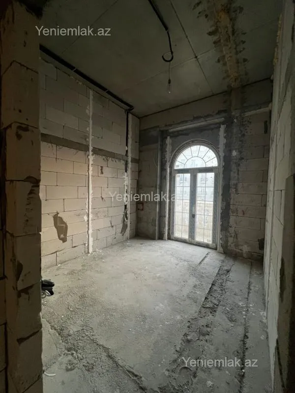 Satılır 3 otaqlı yeni tikili 92.7 m²