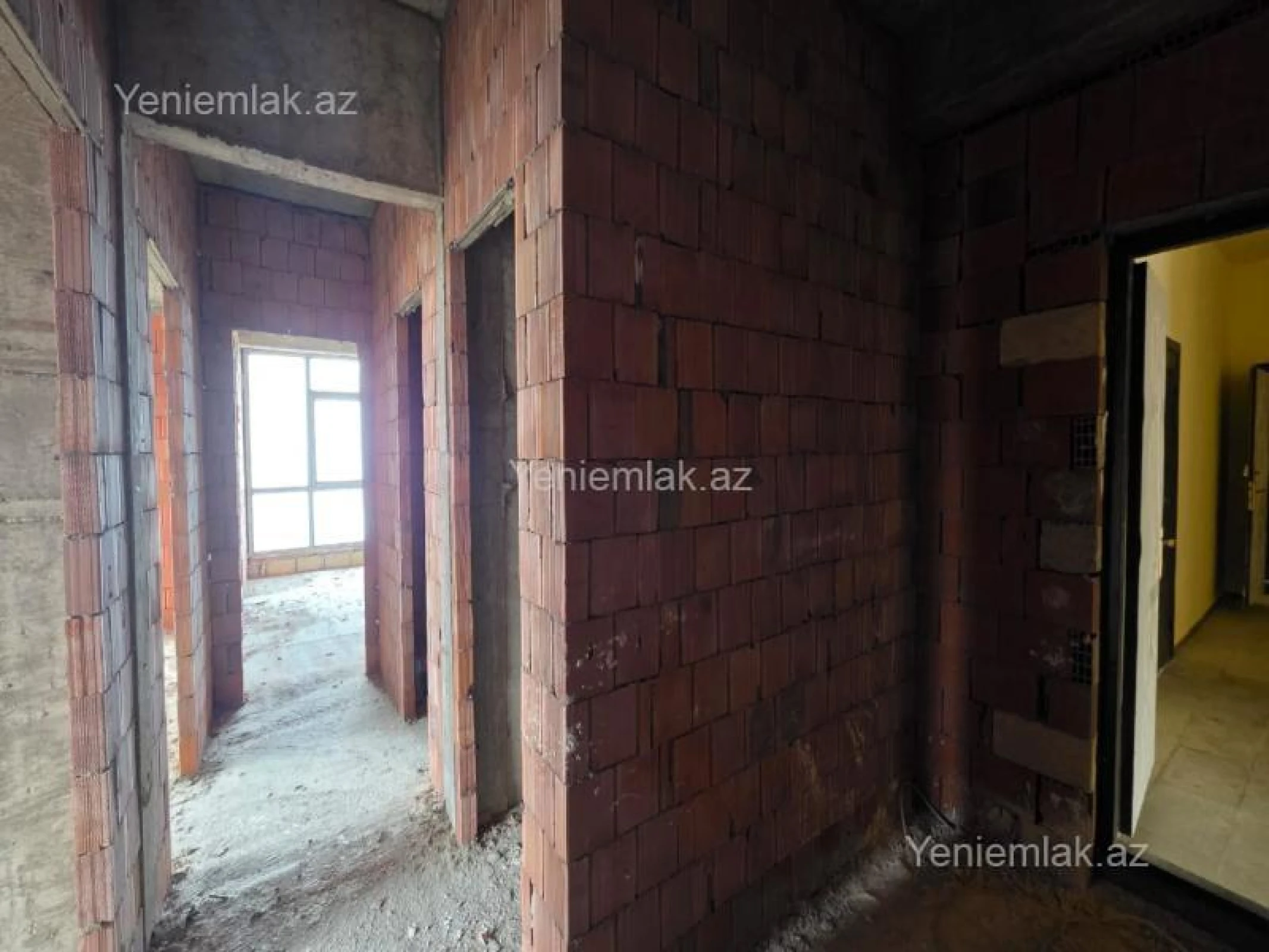 Satılır 2 otaqlı yeni tikili 74 m²