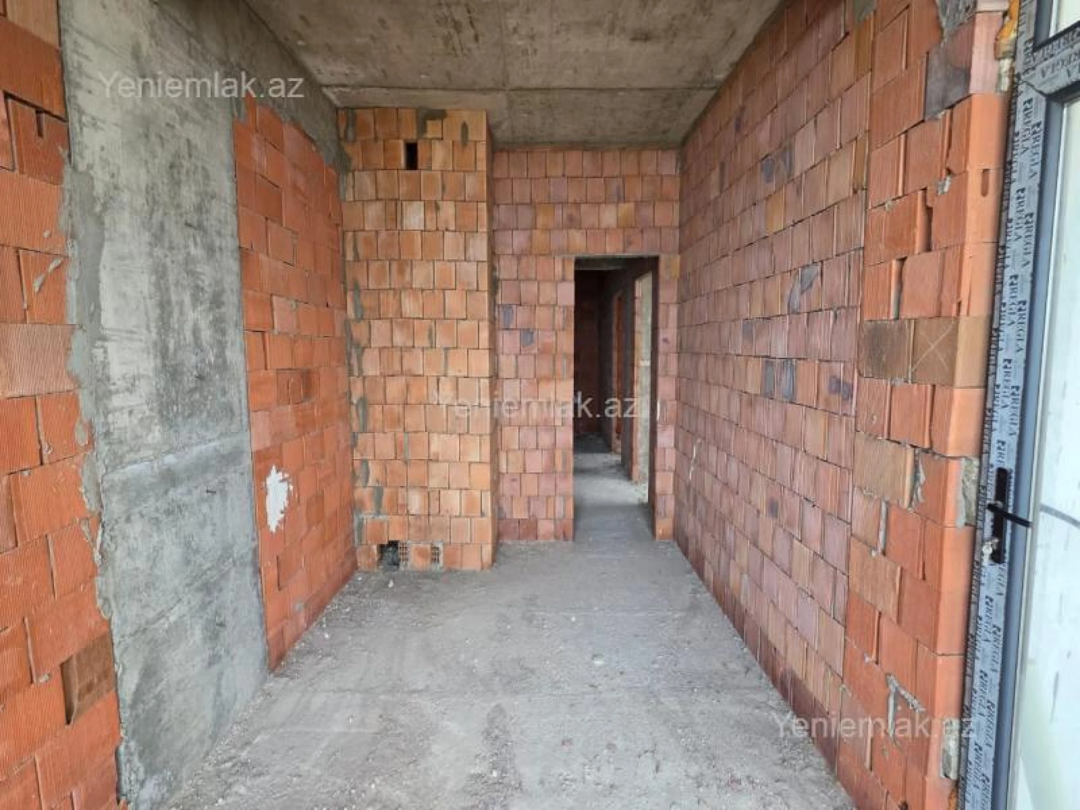 Satılır 2 otaqlı yeni tikili 74 m²