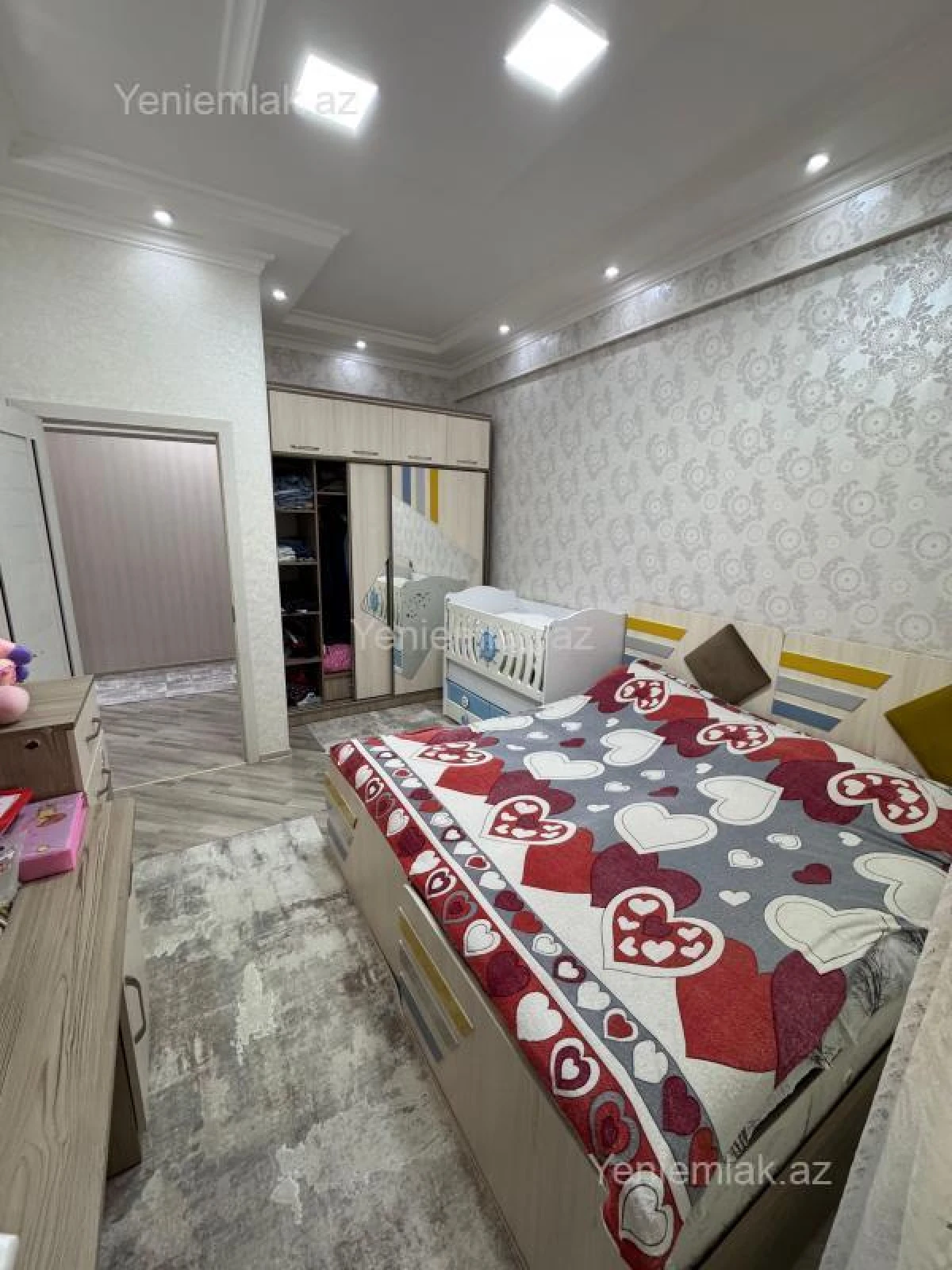 Satılır 3 otaqlı yeni tikili 94 m²