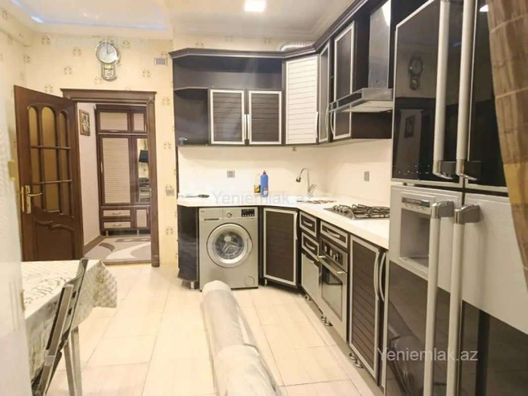 Satılır 4 otaqlı yeni tikili 163 m²